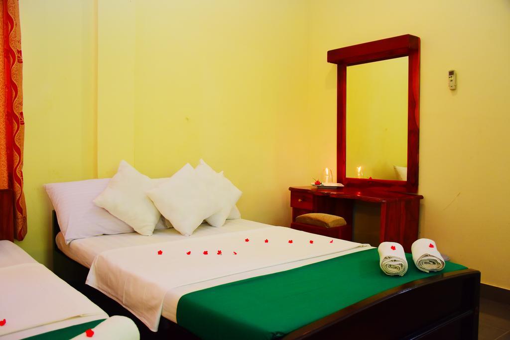 Mount View Hotel Polonnaruwa Bagian luar foto